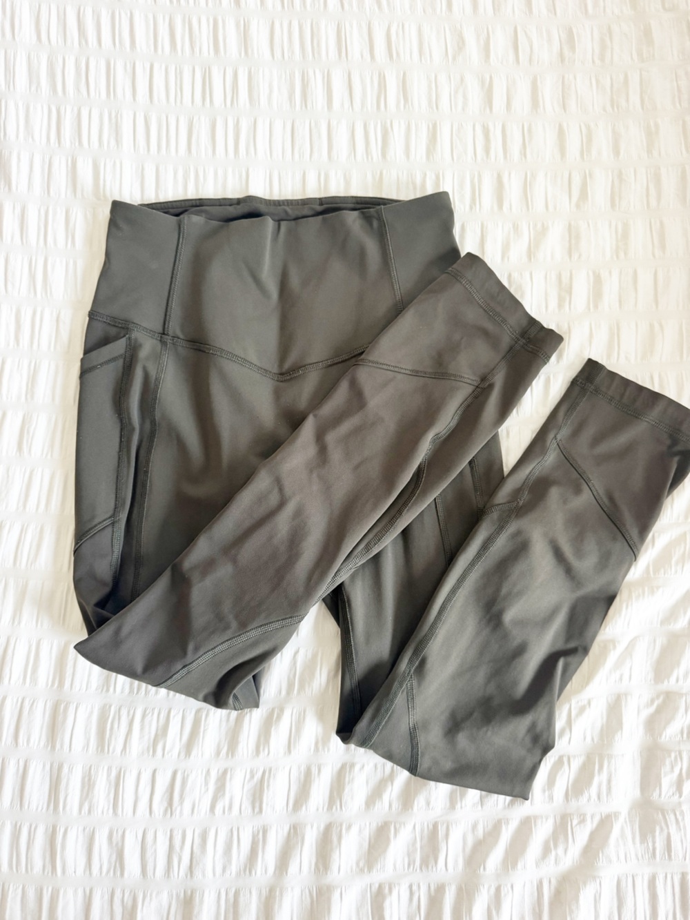 Lululemon All the Right Places Leggings Size 4 Olive